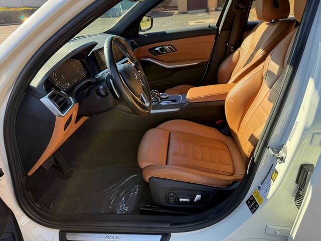 Білий БМВ 3 Серія, об'ємом двигуна 2 л та пробігом 41 тис. км за 11800 $, фото 8 на Automoto.ua