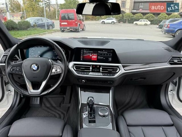 Белый БМВ 3 Серия, объемом двигателя 2 л и пробегом 111 тыс. км за 28900 $, фото 47 на Automoto.ua