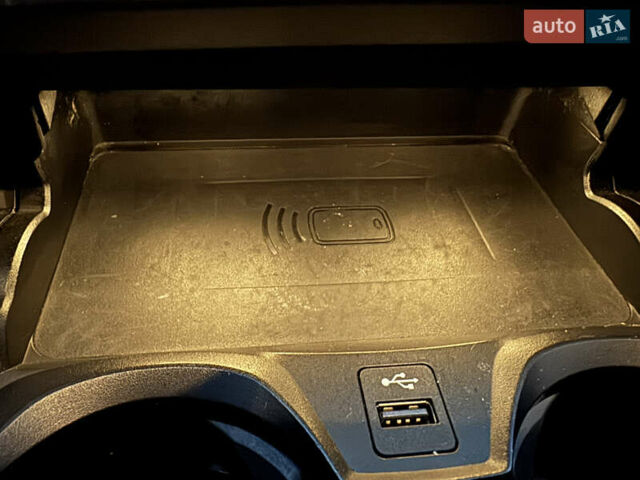 Білий БМВ 3 Серія, об'ємом двигуна 2 л та пробігом 105 тис. км за 26999 $, фото 20 на Automoto.ua