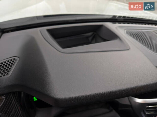 Белый БМВ 3 Серия, объемом двигателя 2 л и пробегом 99 тыс. км за 28000 $, фото 25 на Automoto.ua