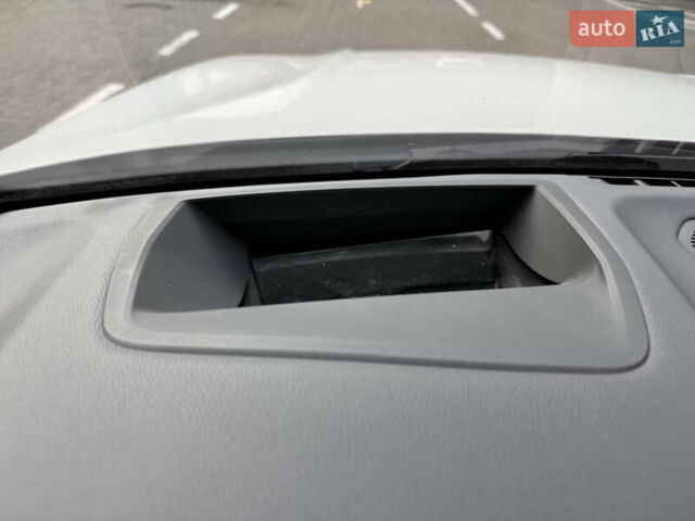 Білий БМВ 3 Серія, об'ємом двигуна 3 л та пробігом 78 тис. км за 40000 $, фото 26 на Automoto.ua