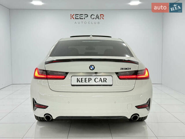 Білий БМВ 3 Серія, об'ємом двигуна 2 л та пробігом 105 тис. км за 27900 $, фото 7 на Automoto.ua