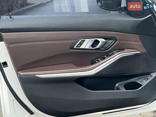 Белый БМВ 3 Серия, объемом двигателя 2 л и пробегом 135 тыс. км за 24990 $, фото 16 на Automoto.ua