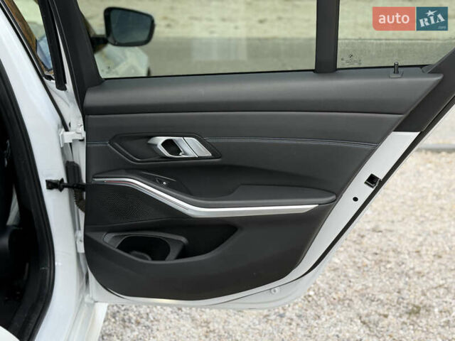 БМВ 3 Серия 2019 в Днепре (Днепропетровске) на Automoto.ua Белый БМВ 3 Серия, объемом двигателя 2 л и пробегом 63 тыс. км за 32600 $, фото 21 на Automoto.ua