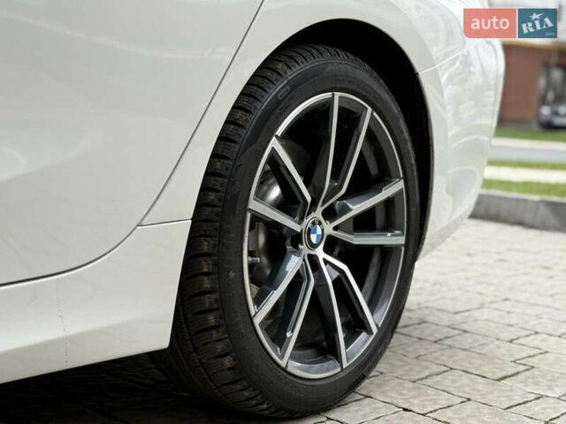 Белый БМВ 3 Серия, объемом двигателя 2 л и пробегом 99 тыс. км за 29999 $, фото 16 на Automoto.ua