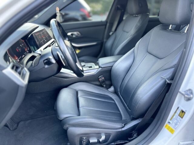 Белый БМВ 3 Серия, объемом двигателя 2 л и пробегом 105 тыс. км за 26800 $, фото 4 на Automoto.ua