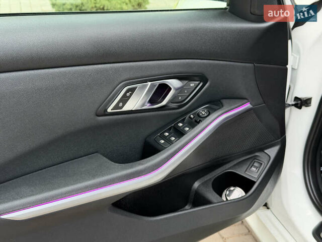 Белый БМВ 3 Серия, объемом двигателя 2 л и пробегом 160 тыс. км за 28000 $, фото 28 на Automoto.ua