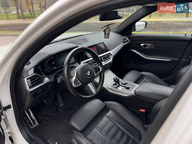 Білий БМВ 3 Серія, об'ємом двигуна 3 л та пробігом 83 тис. км за 36800 $, фото 7 на Automoto.ua