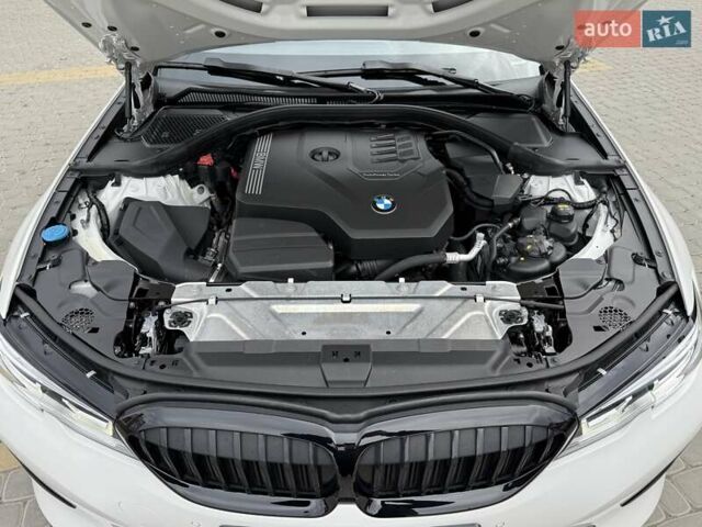 Белый БМВ 3 Серия, объемом двигателя 2 л и пробегом 111 тыс. км за 28900 $, фото 57 на Automoto.ua
