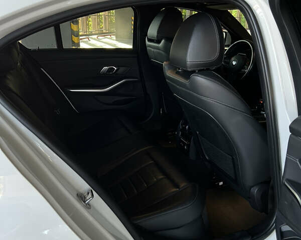 Белый БМВ 3 Серия, объемом двигателя 2 л и пробегом 54 тыс. км за 33200 $, фото 38 на Automoto.ua