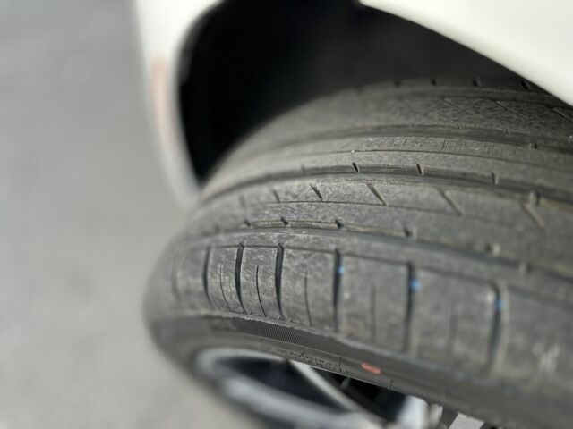 Белый БМВ 3 Серия, объемом двигателя 2 л и пробегом 105 тыс. км за 26800 $, фото 9 на Automoto.ua