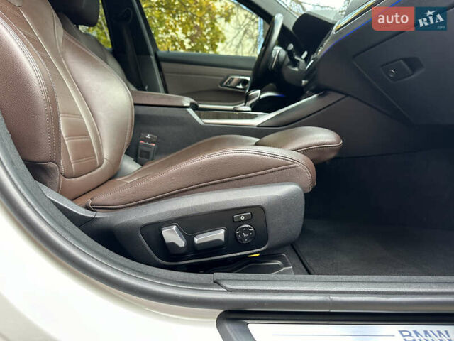 БМВ 3 Серия 2019 в Одессе на Automoto.ua Белый БМВ 3 Серия, объемом двигателя 2 л и пробегом 61 тыс. км за 35000 $, фото 3 на Automoto.ua