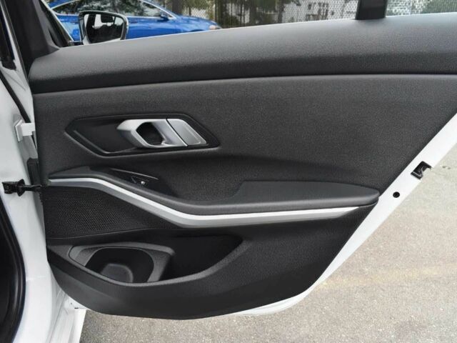 БМВ 3 Серия 2019 в Хмельницком на Automoto.ua Белый БМВ 3 Серия, объемом двигателя 2 л и пробегом 30 тыс. км за 9800 $, фото 14 на Automoto.ua