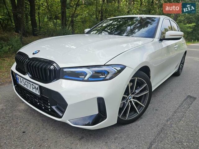 БМВ 3 Серия 2019 в Киеве на Automoto.ua Белый БМВ 3 Серия, объемом двигателя 2 л и пробегом 132 тыс. км за 25950 $, фото 5 на Automoto.ua