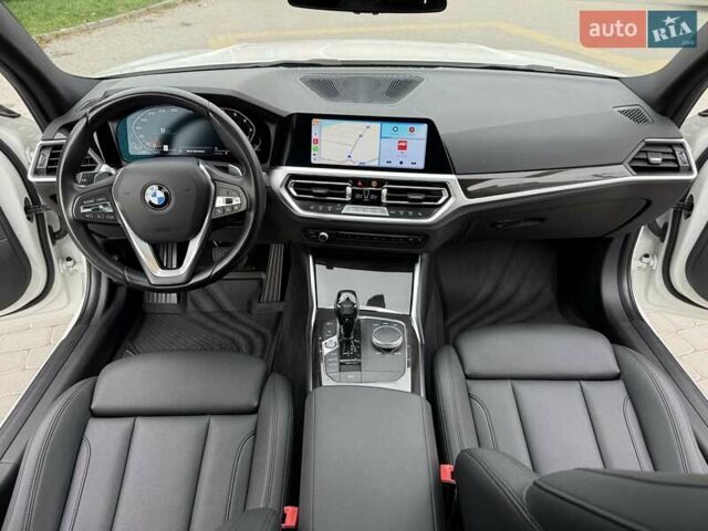 Белый БМВ 3 Серия, объемом двигателя 2 л и пробегом 111 тыс. км за 28900 $, фото 28 на Automoto.ua