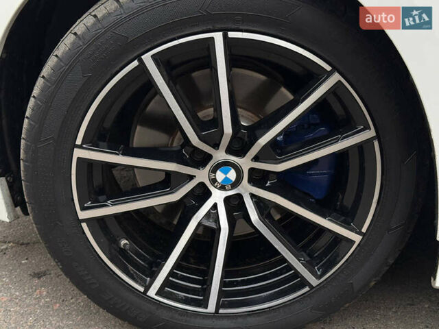 Белый БМВ 3 Серия, объемом двигателя 2 л и пробегом 99 тыс. км за 28000 $, фото 15 на Automoto.ua