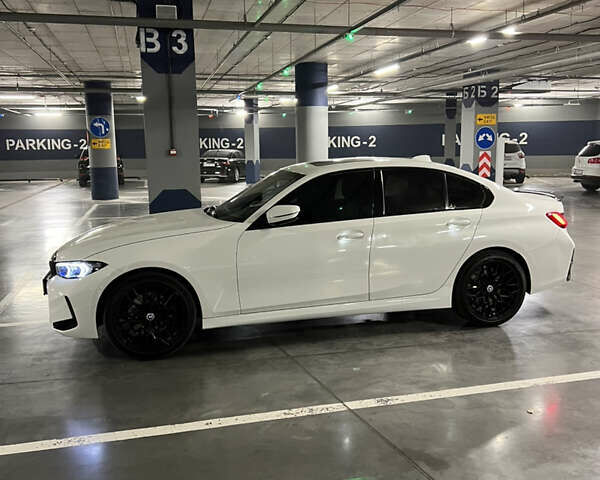 Белый БМВ 3 Серия, объемом двигателя 2 л и пробегом 54 тыс. км за 33200 $, фото 6 на Automoto.ua