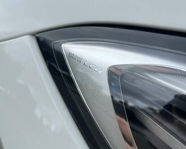 Білий БМВ 3 Серія, об'ємом двигуна 2 л та пробігом 54 тис. км за 27800 $, фото 11 на Automoto.ua