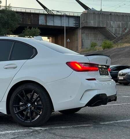 Білий БМВ 3 Серія, об'ємом двигуна 2 л та пробігом 94 тис. км за 20300 $, фото 4 на Automoto.ua