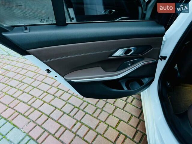 Белый БМВ 3 Серия, объемом двигателя 2 л и пробегом 179 тыс. км за 24900 $, фото 32 на Automoto.ua