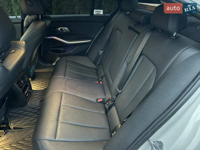 Білий БМВ 3 Серія, об'ємом двигуна 2 л та пробігом 105 тис. км за 26999 $, фото 16 на Automoto.ua