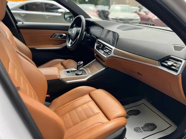 БМВ 3 Серия 2019 в Житомире на Automoto.ua Белый БМВ 3 Серия, объемом двигателя 2 л и пробегом 40 тыс. км за 9200 $, фото 13 на Automoto.ua