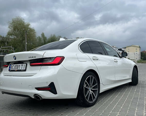 Білий БМВ 3 Серія, об'ємом двигуна 2 л та пробігом 54 тис. км за 27800 $, фото 8 на Automoto.ua