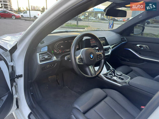 БМВ 3 Серия 2019 в Днепре (Днепропетровске) на Automoto.ua Белый БМВ 3 Серия, объемом двигателя 2 л и пробегом 73 тыс. км за 27500 $, фото 9 на Automoto.ua