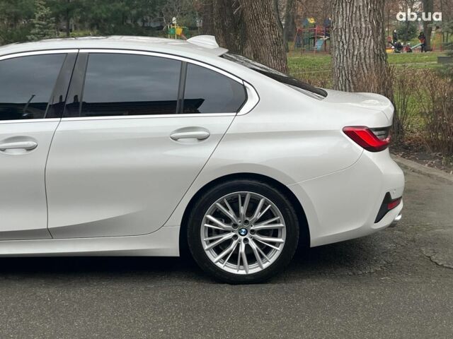 Белый БМВ 3 Серия, объемом двигателя 2 л и пробегом 135 тыс. км за 24990 $, фото 10 на Automoto.ua