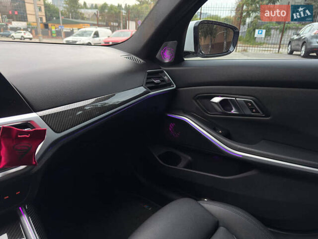 Белый БМВ 3 Серия, объемом двигателя 2 л и пробегом 99 тыс. км за 28000 $, фото 26 на Automoto.ua