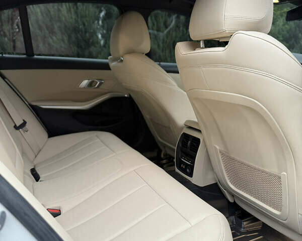 Білий БМВ 3 Серія, об'ємом двигуна 2 л та пробігом 155 тис. км за 24200 $, фото 43 на Automoto.ua