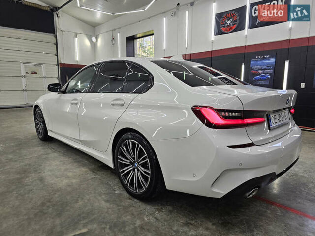 Білий БМВ 3 Серія, об'ємом двигуна 2 л та пробігом 210 тис. км за 29900 $, фото 12 на Automoto.ua