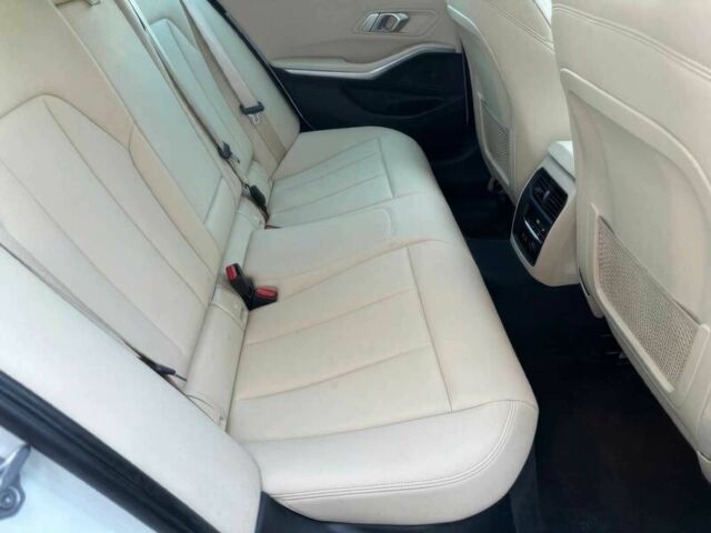 Белый БМВ 3 Серия, объемом двигателя 2 л и пробегом 47 тыс. км за 6800 $, фото 11 на Automoto.ua