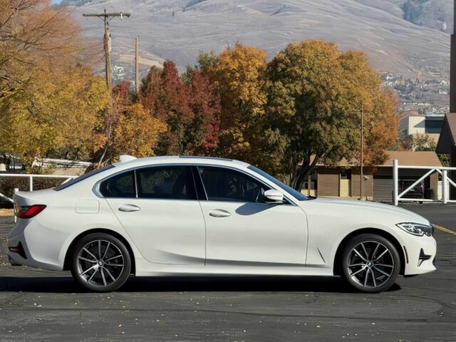 Білий БМВ 3 Серія, об'ємом двигуна 2 л та пробігом 41 тис. км за 11800 $, фото 7 на Automoto.ua