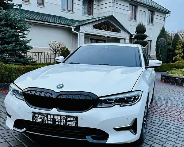 Белый БМВ 3 Серия, объемом двигателя 2 л и пробегом 179 тыс. км за 24900 $, фото 1 на Automoto.ua