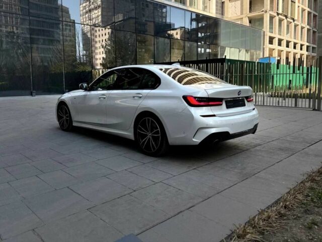 БМВ 3 Серия 2019 в Одессе на Automoto.ua Белый БМВ 3 Серия, объемом двигателя 2 л и пробегом 127 тыс. км за 27000 $, фото 4 на Automoto.ua