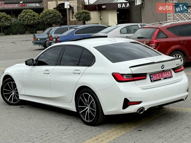 Белый БМВ 3 Серия, объемом двигателя 2 л и пробегом 111 тыс. км за 28900 $, фото 9 на Automoto.ua