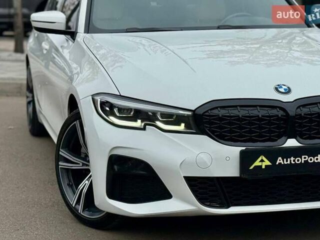 БМВ 3 Серия 2019 в Киеве на Automoto.ua Белый БМВ 3 Серия, объемом двигателя 2 л и пробегом 65 тыс. км за 29999 $, фото 2 на Automoto.ua