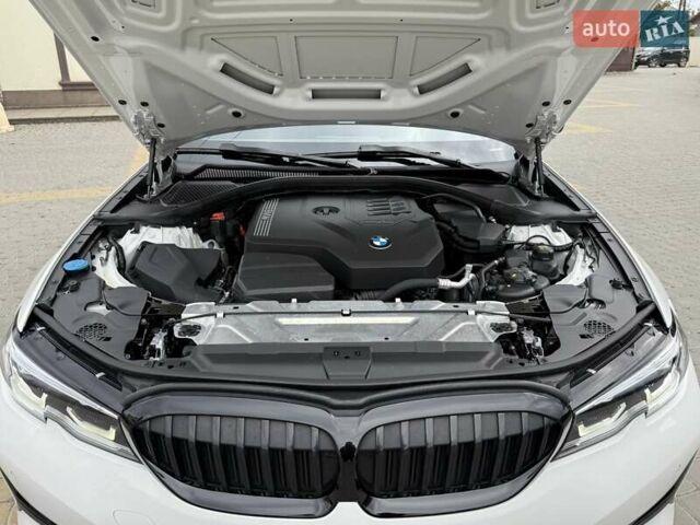 Белый БМВ 3 Серия, объемом двигателя 2 л и пробегом 111 тыс. км за 28900 $, фото 63 на Automoto.ua