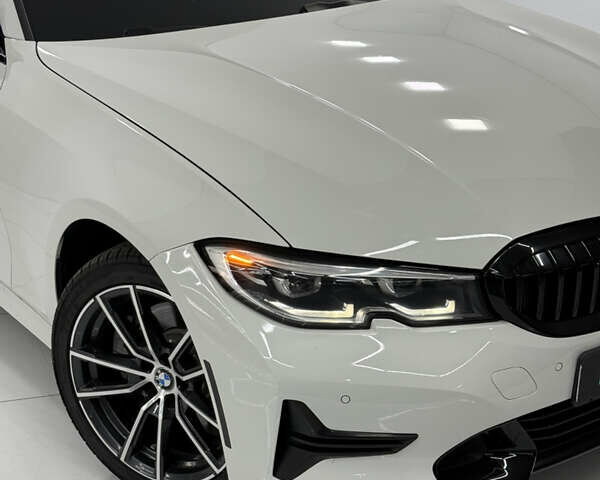 Білий БМВ 3 Серія, об'ємом двигуна 2 л та пробігом 105 тис. км за 27900 $, фото 3 на Automoto.ua