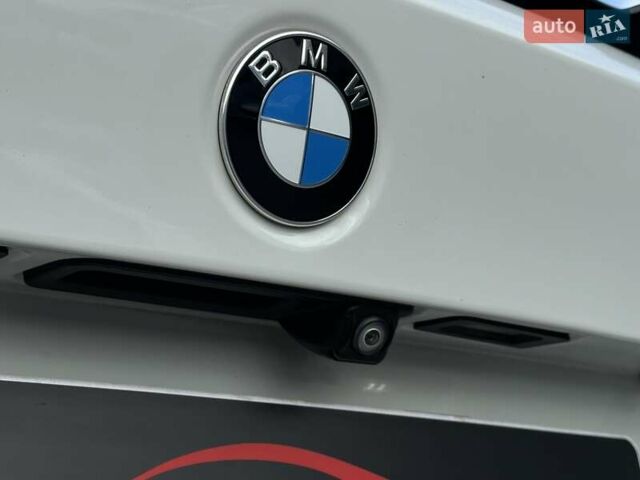 БМВ 3 Серия 2019 в Мукачеве на Automoto.ua Белый БМВ 3 Серия, объемом двигателя 2 л и пробегом 140 тыс. км за 24900 $, фото 14 на Automoto.ua