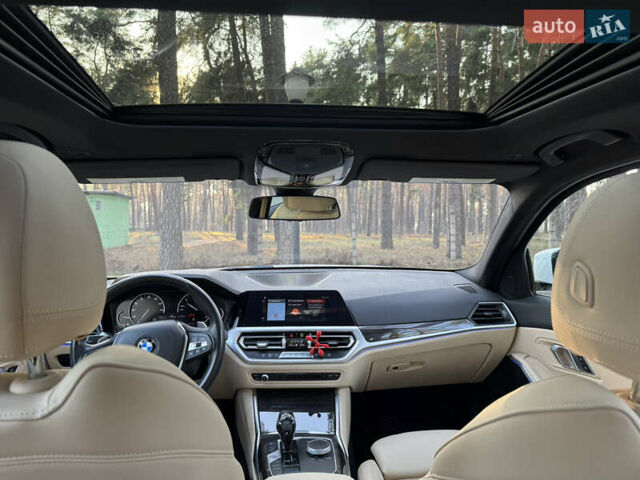 Белый БМВ 3 Серия, объемом двигателя 2 л и пробегом 79 тыс. км за 27700 $, фото 4 на Automoto.ua