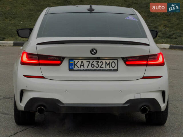 Білий БМВ 3 Серія, об'ємом двигуна 2 л та пробігом 64 тис. км за 25900 $, фото 9 на Automoto.ua