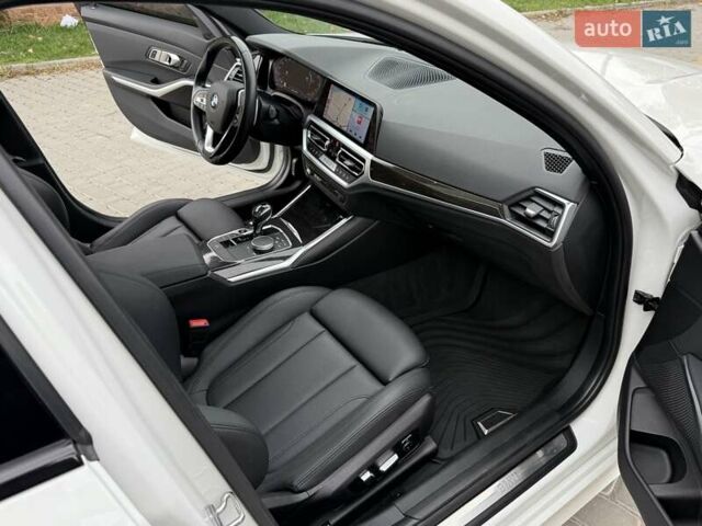 Белый БМВ 3 Серия, объемом двигателя 2 л и пробегом 111 тыс. км за 28900 $, фото 27 на Automoto.ua