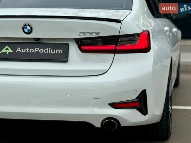 БМВ 3 Серия 2019 в Киеве на Automoto.ua Белый БМВ 3 Серия, объемом двигателя 2 л и пробегом 65 тыс. км за 29999 $, фото 12 на Automoto.ua
