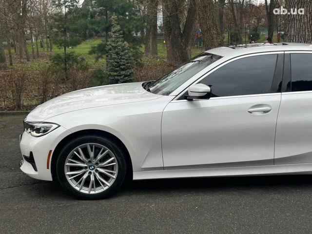 Белый БМВ 3 Серия, объемом двигателя 2 л и пробегом 135 тыс. км за 24990 $, фото 9 на Automoto.ua
