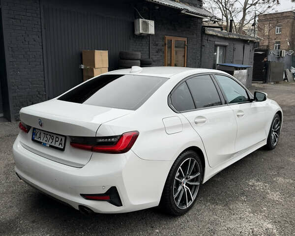 Білий БМВ 3 Серія, об'ємом двигуна 2 л та пробігом 80 тис. км за 32900 $, фото 1 на Automoto.ua