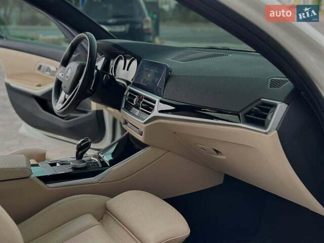 Белый БМВ 3 Серия, объемом двигателя 2 л и пробегом 95 тыс. км за 26500 $, фото 10 на Automoto.ua