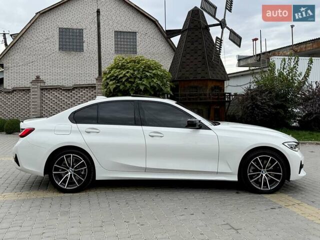 Белый БМВ 3 Серия, объемом двигателя 2 л и пробегом 111 тыс. км за 28900 $, фото 15 на Automoto.ua