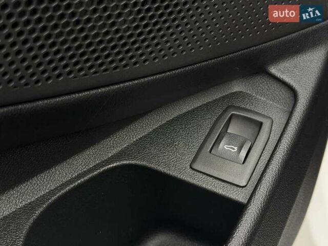 Белый БМВ 3 Серия, объемом двигателя 0 л и пробегом 69 тыс. км за 34500 $, фото 53 на Automoto.ua